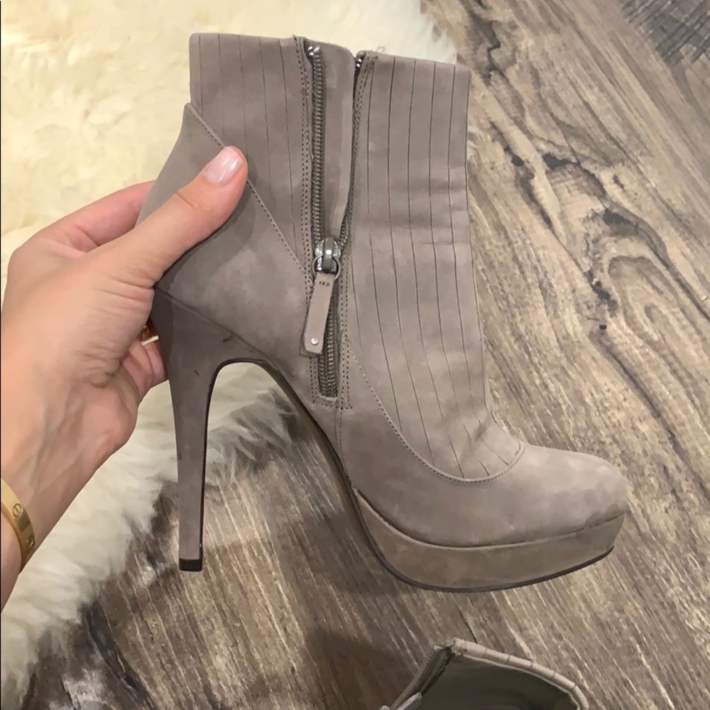 Booties - Picture 6 of 7